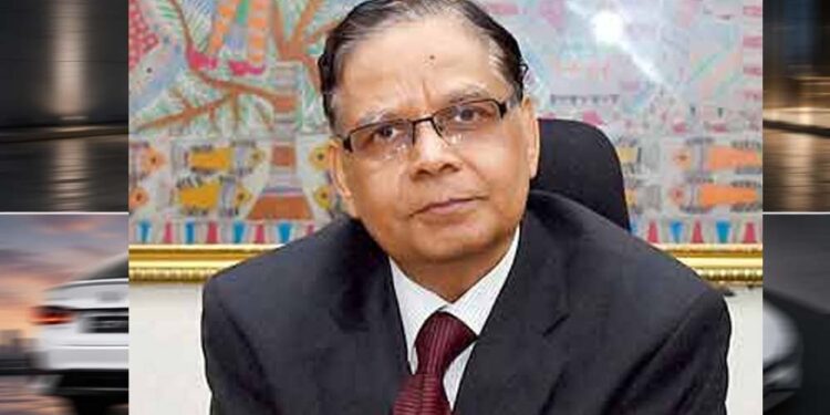 100 सिर्फ एक नंबर’, रुपये की गिरावट पर अरविंद पनगढ़िया का बड़ा बयान