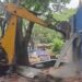 बंगाल में बुलडोजर एक्शन तेज! SAIL की जमीन पर बना TMC नेता का दफ्तर ध्वस्त