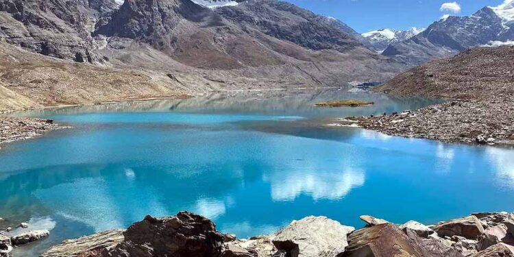हिमाचल में झील टूटने का खतरा, 34 बस्तियां और अटल टनल पर मंडराया संकट