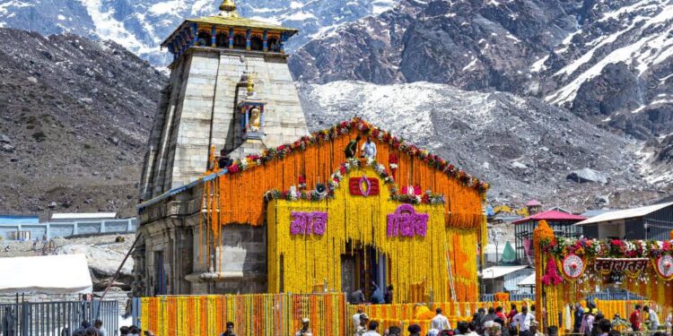 केदारनाथ यात्रा 2026 ने बनाया रिकॉर्ड, 35 दिनों में पहुंचे 9 लाख श्रद्धालु