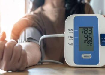 देश में हर 5वां व्यक्ति हाई BP का शिकार, AIIMS डॉक्टर बोले- सिर्फ 2 पॉइंट कम होने से टल सकता है हार्ट अटैक