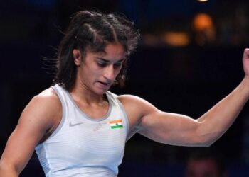 विनेश फोगाट की होगी मैट पर वापसी! सुप्रीम कोर्ट ने WFI को दिया बड़ा झटका