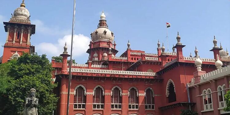 क्या भगवान मंत्रियों का इंतजार करते हैं? VIP दर्शन व्यवस्था पर हाई कोर्ट की सख्त टिप्पणी