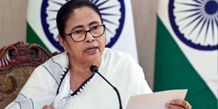 ममता बनर्जी को बड़ा झटका, भतीजे के गढ़ में TMC का सूपड़ा साफ