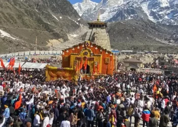 Uttarakhand News: चारधाम यात्रा में उमड़ा जनसैलाब, 25 लाख से अधिक श्रद्धालुओं ने किए दर्शन, केदारनाथ धाम में सबसे ज्यादा पहुंचे भक्त…..