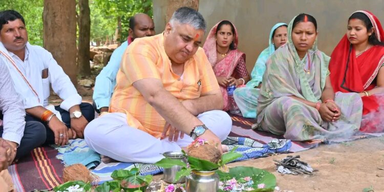 छत्तीसगढ़ की धार्मिक विरासत के संरक्षण और विकास के लिए राज्य सरकार प्रतिबद्ध- धर्मस्व मंत्री राजेश अग्रवाल….