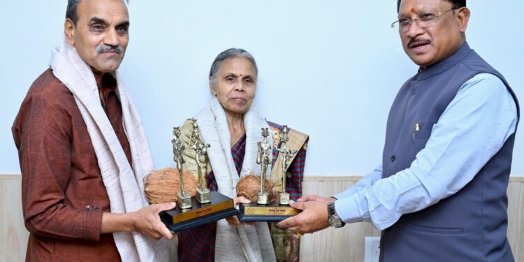 ’बस्तर और जनजातीय समाज के लिए चार दशक का समर्पण मानवता की असाधारण मिसाल: मुख्यमंत्री विष्णुदेव साय’…..