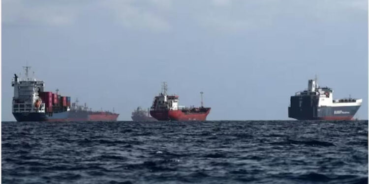 LPG-LNG पर बड़ी राहत! होर्मुज का टंटा खत्म, तेल-गैस लेकर भारत पहुंचे 30 जहाज
