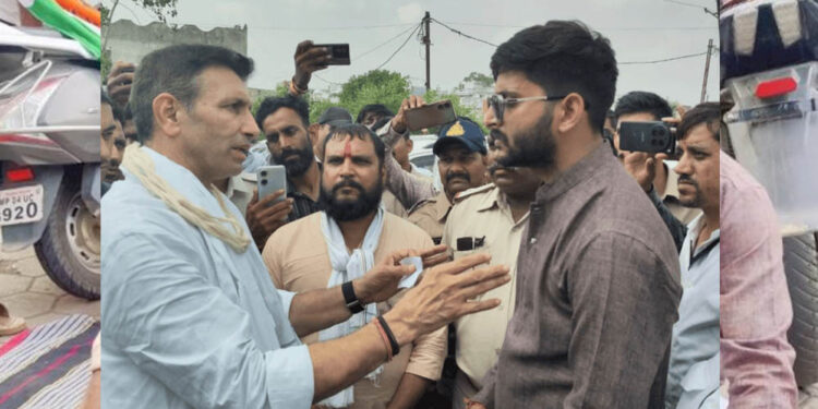 रतलाम से पैदल भोपाल पहुंचे दो कांग्रेस कार्यकर्ता, निष्कासन के विरोध में PCC कार्यालय के बाहर धरने पर बैठे