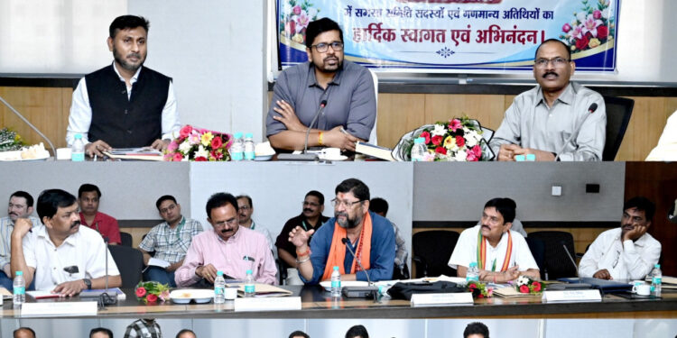 छत्तीसगढ़ में कर्मचारी भविष्य निधि संगठन की 27वीं क्षेत्रीय बैठक संपन्न, श्रम सचिव ने मृत्यु क्लेम और निष्क्रिय खातों पर तेज कार्रवाई करने के निर्देश दिए….