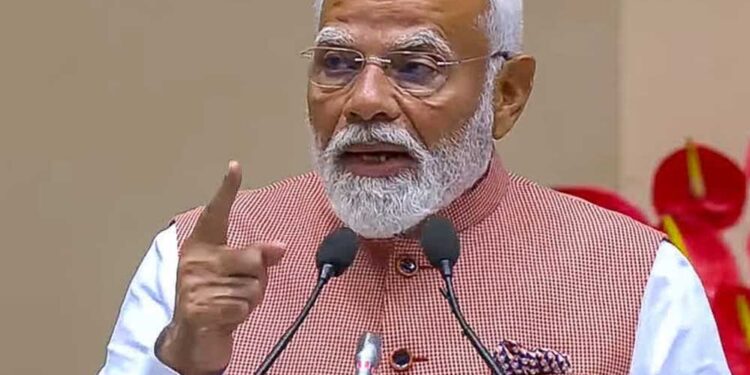 TMC-DMK में सियासी उथल-पुथल, क्या परिसीमन बिल पास कराने के और करीब पहुंच गई BJP?