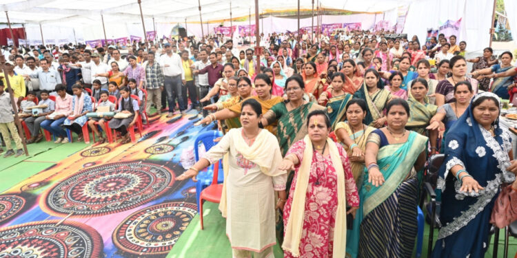 सुशासन तिहार के शिविरों में मिल रहा समस्याओं का त्वरित समाधान, योजनाओं का लाभ पहुंच रहा अंतिम व्यक्ति तक…..