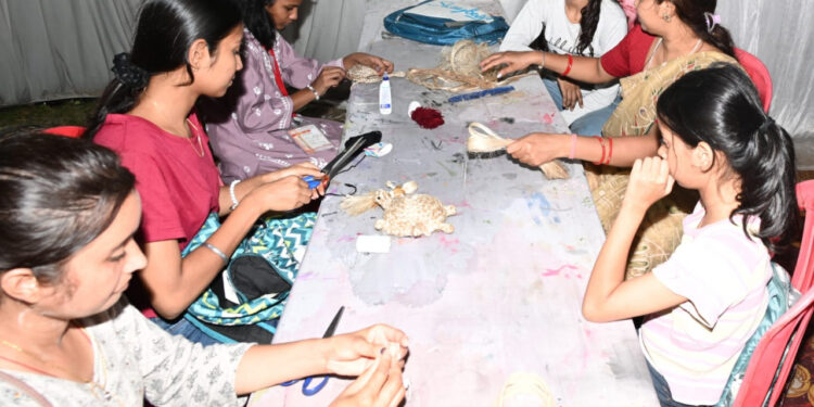 संस्कृति मंत्री राजेश अग्रवाल के निर्देश पर सरगुजा संभाग में ‘आकार-2026’ का आयोजन, उदयपुर और लखनपुर में 8 से 14 जून तक चलेगा पारंपरिक शिल्प एवं कला प्रशिक्षण शिविर …..