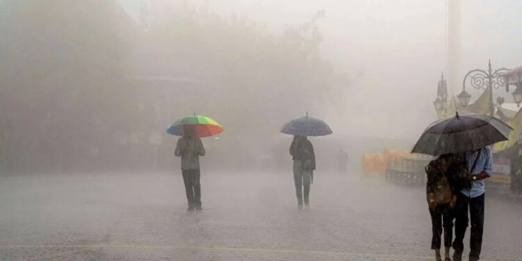 UTTARAKHAND WEATHER : उत्तराखंड में अगले 3 घंटे भारी, कई जिलों में तेज बारिश, ओलावृष्टि और आकाशीय बिजली का अलर्ट….