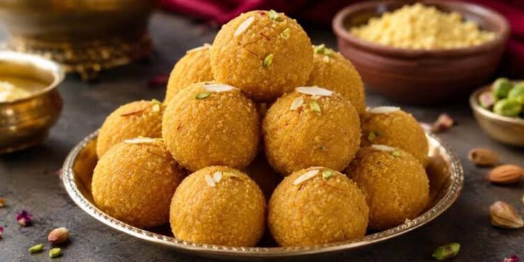नारियल-मेवे वाली पंजीरी के लड्डू, स्वाद के साथ सेहत का खजाना