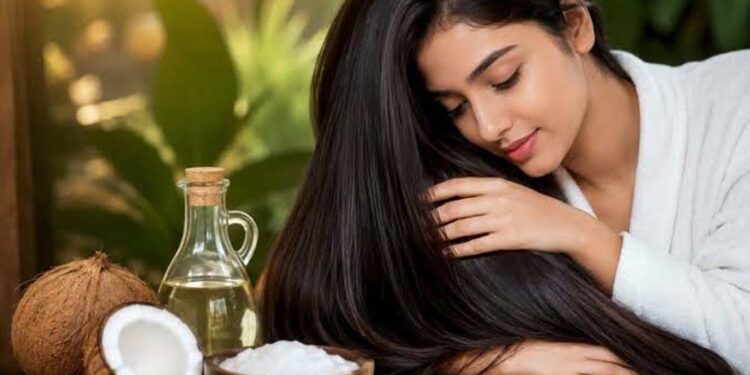 मानसून में बाल झड़ना रोकेंगे ये आसान उपाय, मिलेंगे लंबे और मजबूत बाल