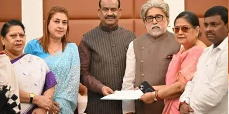 TMC के बागी सांसदों को ओम बिरला का बड़ा आश्वासन, ममता बनर्जी की बढ़ सकती है मुश्किलें