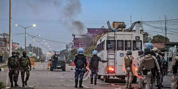मणिपुर में फिर भड़की हिंसा, 85 FIR और 24 मौतों के बीच ‘5 नए संवेदनशील जोन’ बने चिंता का कारण