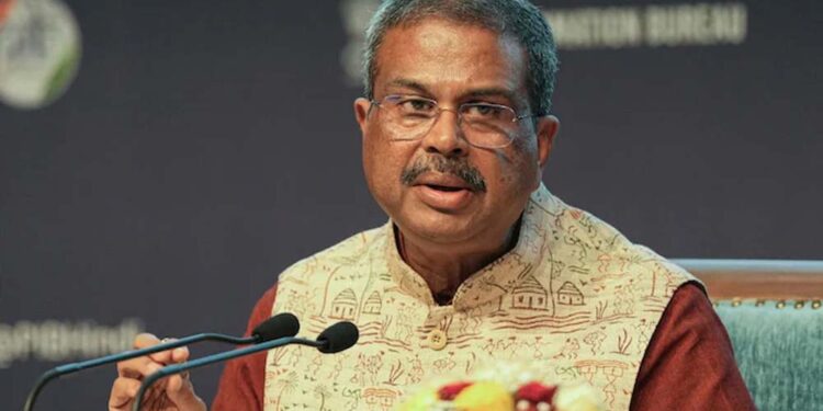 धर्मेंद्र प्रधान इस्तीफा: नीट विवाद के बीच सामने आई अंदरूनी कहानी