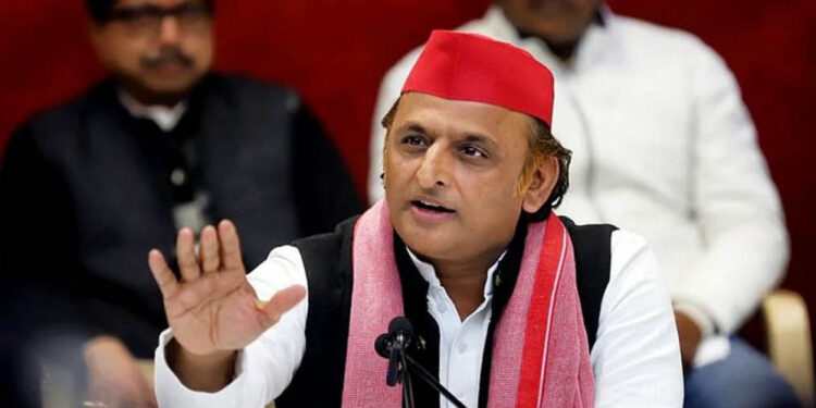 यूपी चुनाव से पहले अखिलेश का बड़ा दांव, सामान्य सीटों पर भी दलित उम्मीदवार उतार सकती है सपा