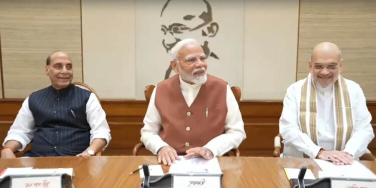 मोदी कैबिनेट के बड़े फैसले: किसानों को अगले 5 साल तक ₹6,000 मिलेंगे, PM सूर्य सरोवर योजना को मंजूरी