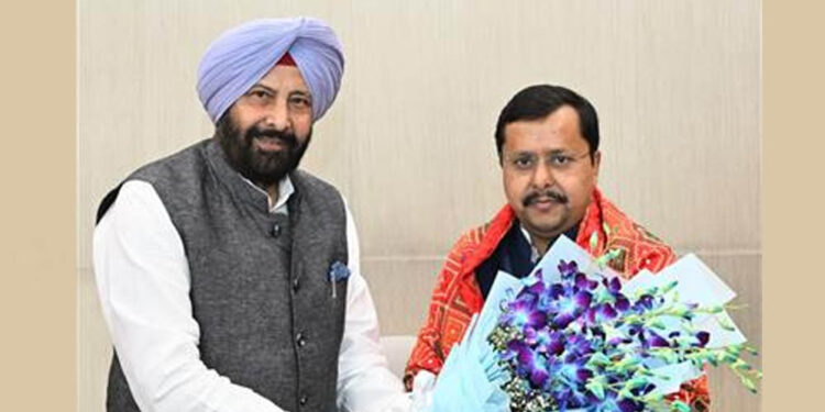 ‘राम मंदिर की जगह अस्पताल’ वाले बयान पर BJP का हमला, ढिल्लों बोले- केजरीवाल का मंदिर प्रेम सिर्फ चुनावी दिखावा