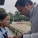 पुलिस लाइन हेलिपैड पर नन्हीं बच्ची से रुके सीएम, पढ़ाई और सपनों पर किया संवाद