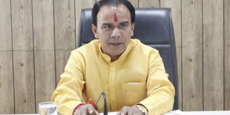 Uttarakhand: प्रदेश में शिक्षकों के 1500 से अधिक पदों पर होगी भर्ती, शिक्षा मंत्री धन सिंह रावत ने दिए निर्देश