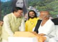 Uttarakhand News: मोरारी बापू की श्रीराम कथा में शामिल हुए मुख्यमंत्री धामी, बोले– भारतीय संस्कृति और अध्यात्म का विश्वभर में हो रहा प्रचार….