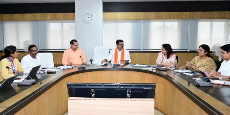 छत्तीसगढ़ में एआई (AI) तकनीक से होगा पीएमजीएसवाई सड़कों का निरीक्षण- उप मुख्यमंत्री विजय शर्मा का बड़ा फैसला….
