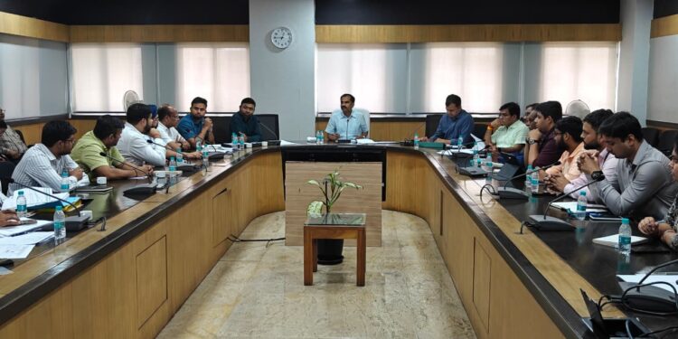 छत्तीसगढ़ में ईवी चार्जिंग नेटवर्क को मिलेगा बूस्ट, सरकार लाएगी एकीकृत एप…..
