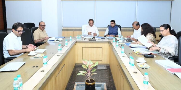 राज्य सरकार के नीतिगत सुधारों एवं नवाचारों से राजस्व प्रशासन में आया सकारात्मक बदलाव : मुख्यमंत्री विष्णुदेव साय…