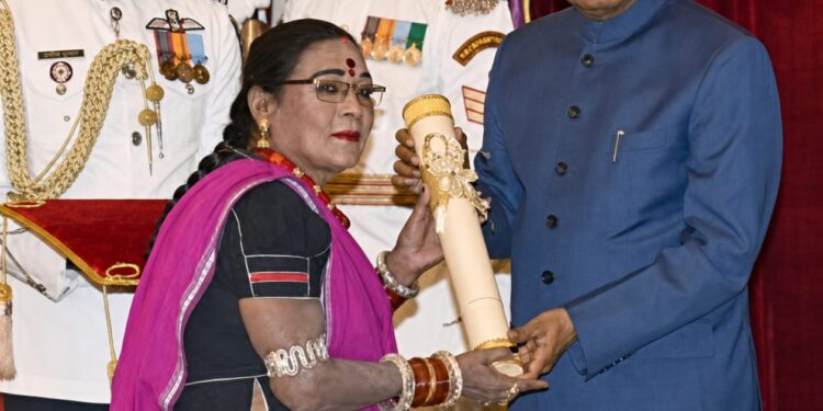 पद्म विभूषण तीजन बाई को भावभीनी श्रद्धांजलि: छत्तीसगढ़ की लोकसंस्कृति की अमर आवाज़ हुई शांत….