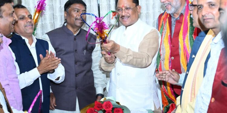बस्तर गोंचा महापर्व 2026 का निमंत्रण लेकर मुख्यमंत्री विष्णु देव साय से मिले प्रतिनिधि….