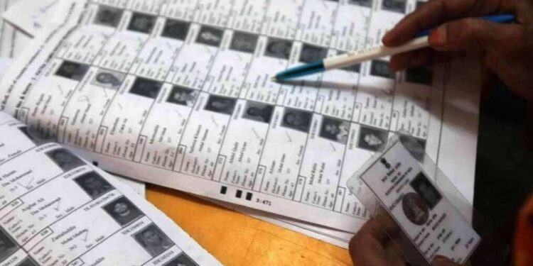 Dehradun SIR: 5 लाख से ज्यादा वोटर्स को गड़बड़ी पर नोटिस, जानिए अब क्या हैं आपके विकल्प