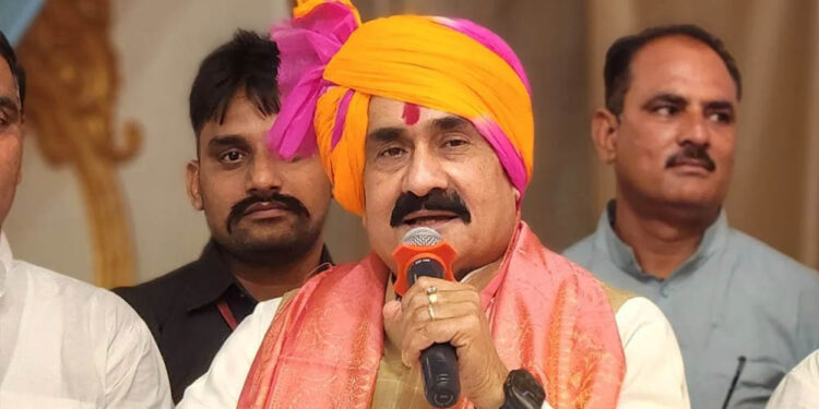 दतिया में BJP का नया प्लान! नरोत्तम मिश्रा पर सस्पेंस, आशुतोष तिवारी को मिल सकती है बड़ी जिम्मेदारी