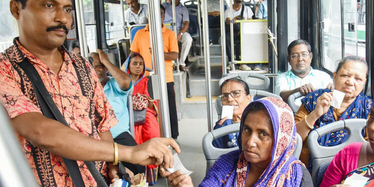 महिलाओं को बड़ा तोहफा! इस राज्य में जल्द फ्री होगी बस यात्रा, BJP सरकार ने की बड़ी तैयारी
