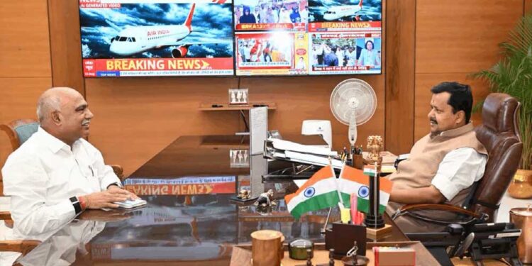 MP BJP में बड़े बदलाव की आहट! हेमंत खंडेलवाल की राष्ट्रीय अध्यक्ष से बंद कमरे में 30 मिनट चर्चा