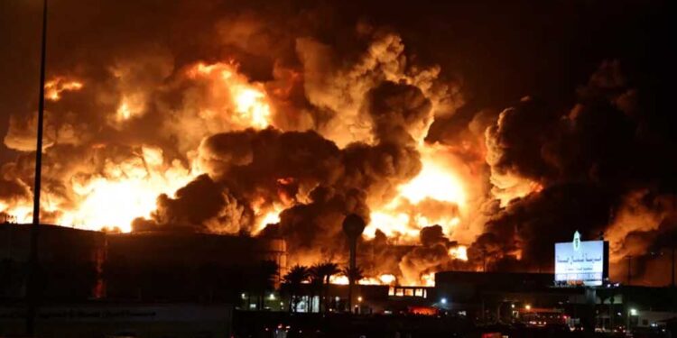 सऊदी अरब के Aramco पर हूतियों का फिर ड्रोन हमला, मक्का समझौते के बाद पाकिस्तान-तुर्की की परीक्षा