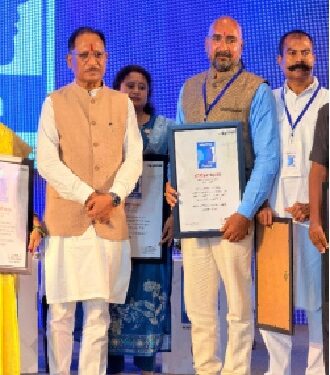 एमबीए कर मोहन चंद्राकर ने खेती को बनाया मॉडल प्राकृतिक एवं जैविक खेती को दे रहें हैं बढ़ावा…..