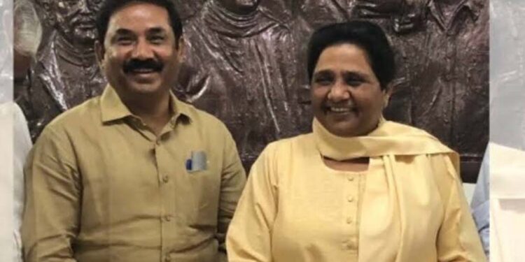 मायावती का बड़ा एक्शन, अशोक सिद्धार्थ और बेनीवाल बसपा से निष्कासित