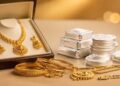 Silver Price Crash: चांदी की कीमत में अचानक बड़ी गिरावट, रिकॉर्ड हाई से इतनी सस्ती; जानें 10 ग्राम सोने का ताजा रेट