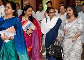 सुप्रीम कोर्ट के नोटिस के बाद ओम बिरला भी एक्शन में, TMC के बागी सांसदों से 7 दिन में जवाब तलब