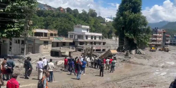 नेपाल बाढ़ में मौत का आंकड़ा 587 पहुंचा, डेढ़ हजार से ज्यादा लोग लापता; 93 हजार पर खतरा