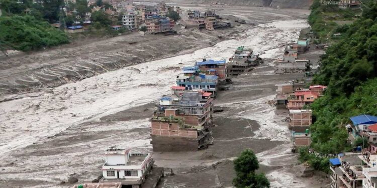 आ रही एक और तबाही! 3 दिन में पृथ्वी के करीब पहुंचेगा 1200 ओलंपिक पूल जितना बड़ा ‘राक्षस’