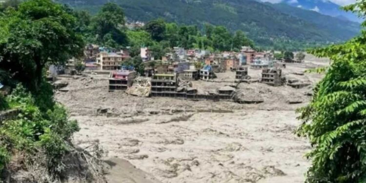 नेपाल बाढ़ में मौतों का आंकड़ा 734 पहुंचा, बचाव अभियान के 5वें दिन भी हजारों लोग लापता