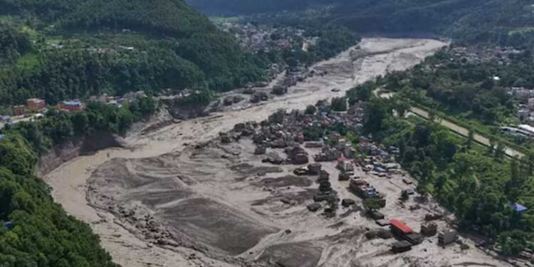 भोटेकोशी नदी में फिर बढ़ा जलस्तर, नेपाल में नई आपदा की आहट; कई इलाकों में अलर्ट