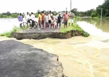असम में बाढ़ का कहर, मृतकों की संख्या 99 पहुंची, 1.47 लाख लोग प्रभावित