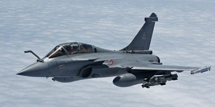 Defence Deal: F-35 और Su-57 नहीं, इस घातक फाइटर जेट पर आई बड़ी खुशखबरी; चीन-पाकिस्तान की बढ़ेगी टेंशन