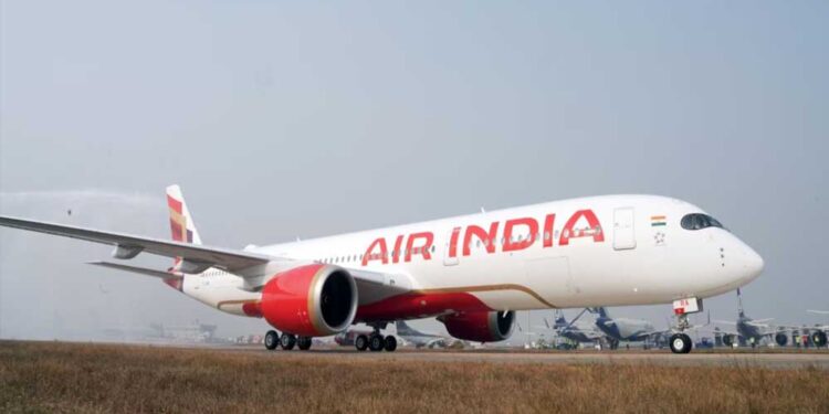 प्रेशर में Air India: रिकॉर्ड 22,000 करोड़ के घाटे के बाद अब चाहिए 1.5 अरब डॉलर की फंडिंग